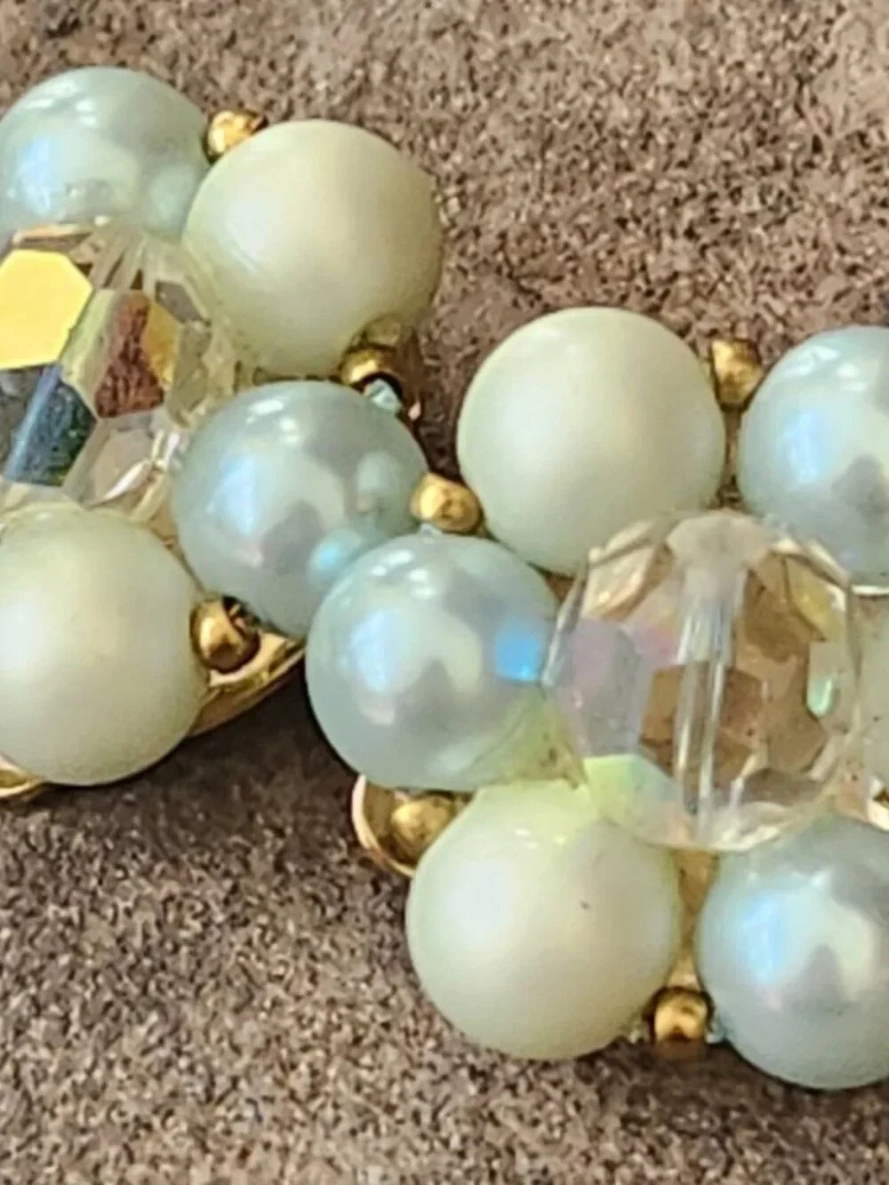 Vtg 1950-60s Lisner Faux Pearl Cluster Aurora Borealis Crystal Clip On Earrings - Picture 12 of 14